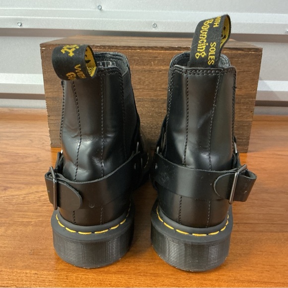 Dr. Martens Wincox Black Smooth Leather Buckle Chelsea Boot Men Size 9 - Picture 5 of 10